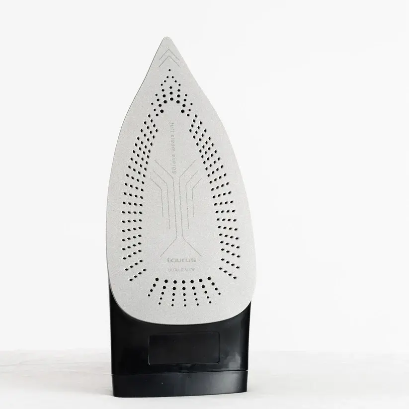 Taurus Geyser Eco Easy 3000 Steam Iron Photo 2
