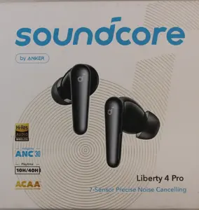 Anker Soundcore Liberty 4 Pro bezvadu austiņas ar aktīvo trokšņu slāpēšanu un iebūvētu mikrofonu, melnas