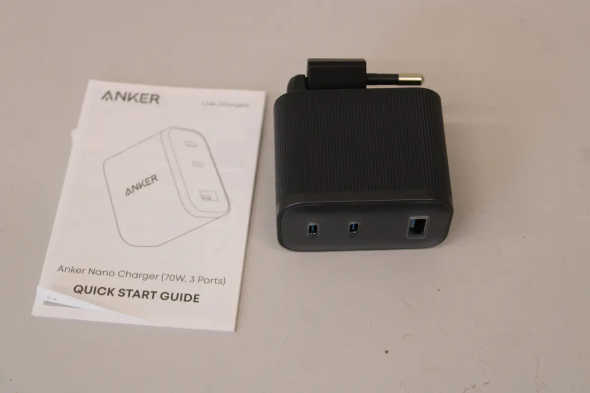 Anker Nano Charger 70W 3 Ports Black Photo 3