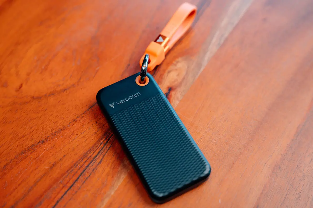 Verbatim 512GB Pocket SSD M2 Melns/Oranžs