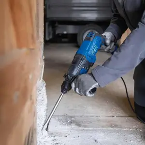 Аккумуляторный перфоратор Scheppach DH2260 SDS Plus 18В с энергией удара 3 Дж, диаметром сверления до 26 мм в бетоне и кейсом в комплекте