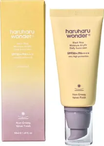 HaruHaru Wonder Mitrinošs saules aizsargkrēms Black Rice Moisture Airyfit SPF50+