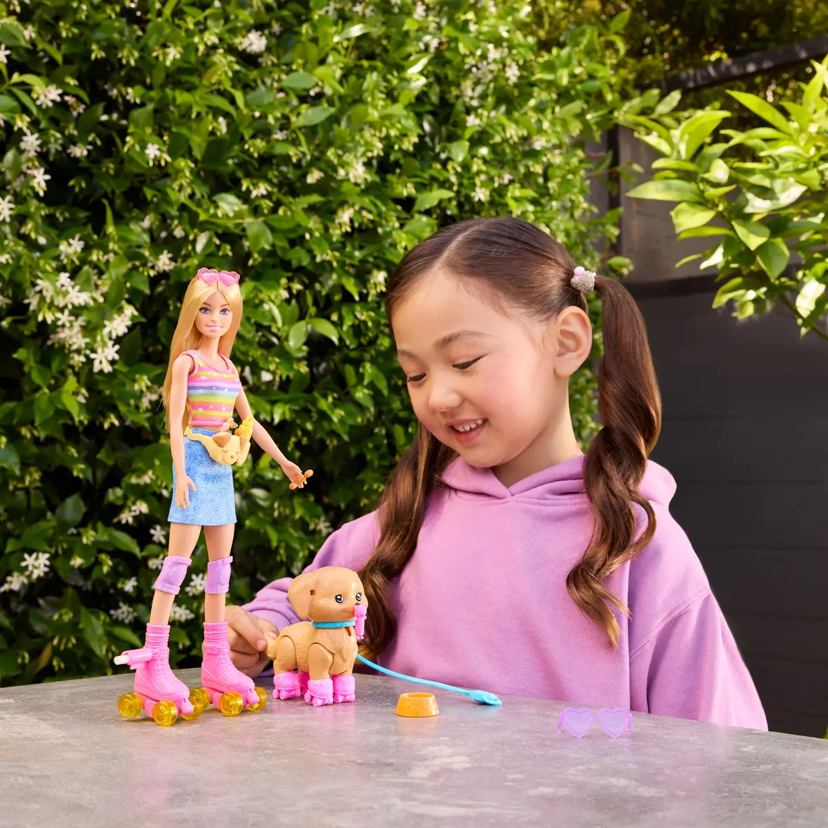 BARBIE Skate and Run Pup Blonde Fashion Doll JMJ44 Photo 2