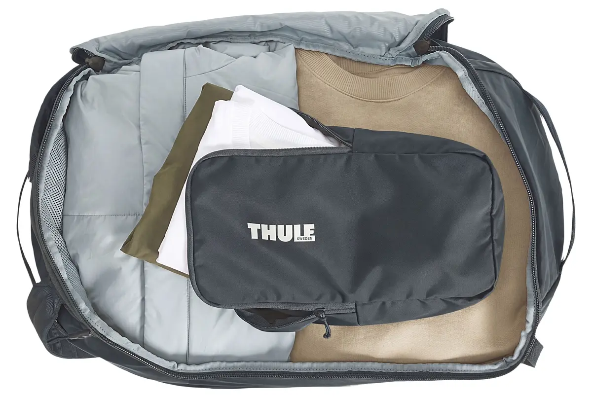 Thule EnRoute 40L Duffel Darkest Blue Photo 6