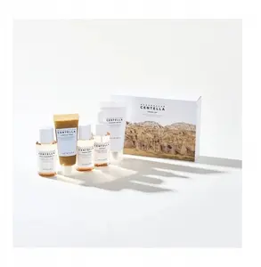 SKIN1004 Madagascar Centella ceļojumu komplekts ar attīrošo eļļu 30ml, attīrošajām putām 20ml, toniku 30ml, serumu 30ml un krēmu 30ml