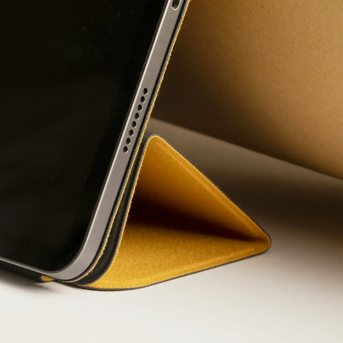 Native Union W.F.A Folio Tablet Case for Apple iPad Photo 5