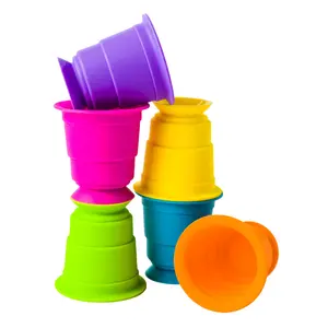 Fat Brain Toys Набор Suction Kupz - Разноцветные силиконовые чашки на присосках для ванны и игр - 6 штук