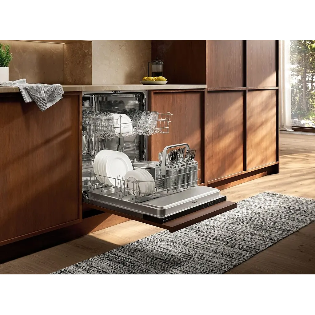 Встраиваемая посудомоечная машина Electrolux E52LE110S Photo 2