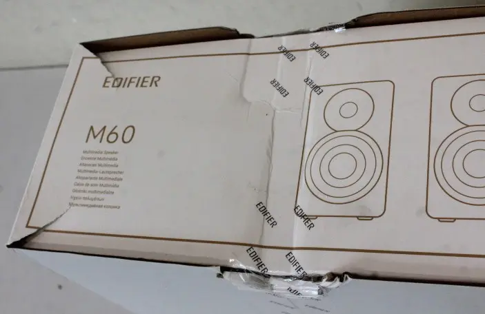 Компактные настольные колонки 2.0 Edifier M60 Photo 2