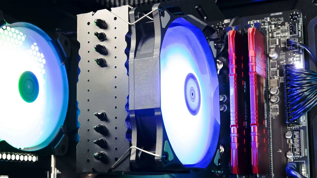 Captiva 104997 Desktop PC Intel Core Ultra 5 RTX 5060 Ti Photo 5