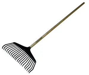 Fiskars lapu grābeklis ar 40 cm darba platumu un koka kātu