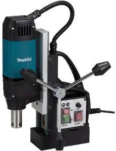 Makita HB351 Magnētiskā Urbjmašīna ar 1050W Jaudu Precīzai Metāla Urbšanai un Celtniecības Darbiem
