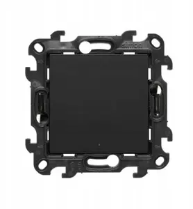Выключатель однополюсный Kontakt-Simon Simon 24 с LED подсветкой модуль IP20 IP44 10AX черный матовый NW1L.01/49