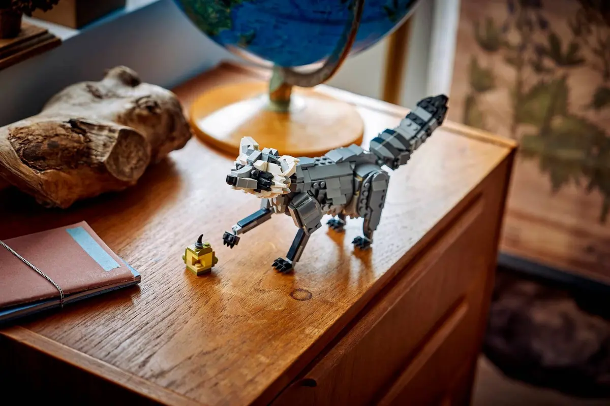 LEGO Creator 3 in 1 Forest Animals: Gray Wolf 31393 Photo 11