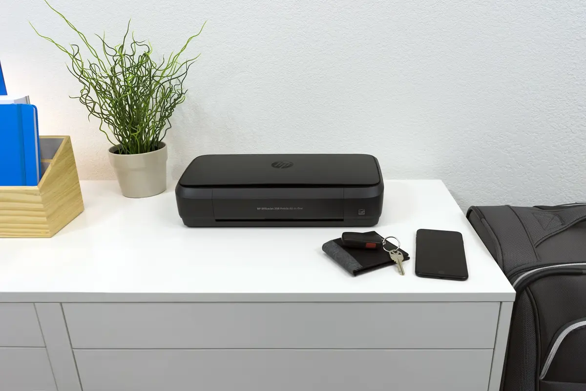 HP OfficeJet Mobile 250 daudzfunkcionālais printeris Photo 4