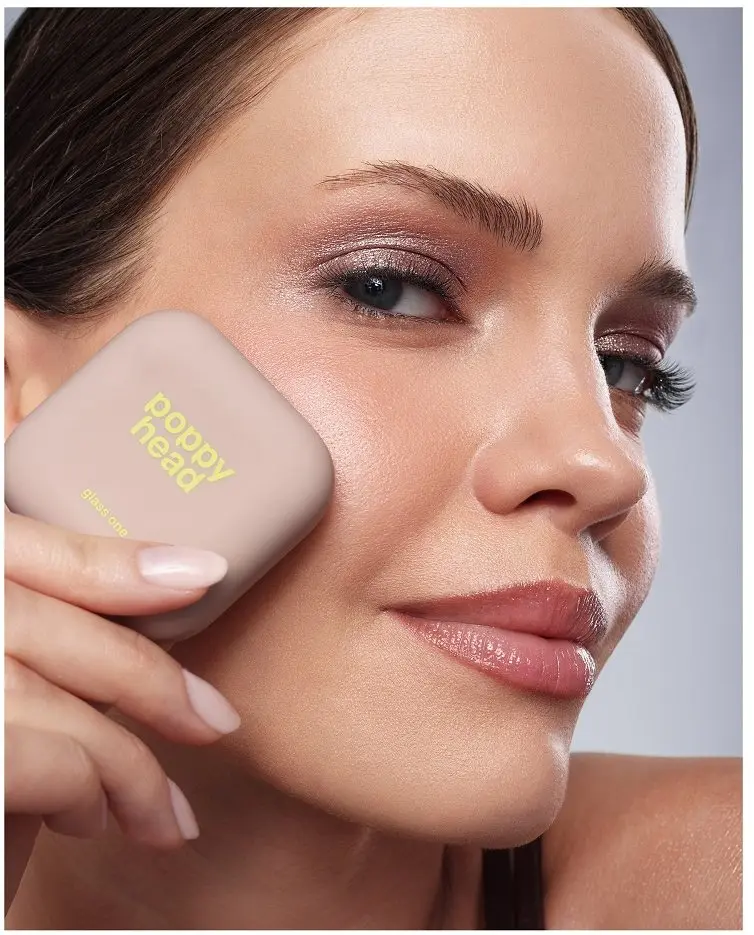Shiseido POPPY HEAD Wet-Look Eyeshadow Glass