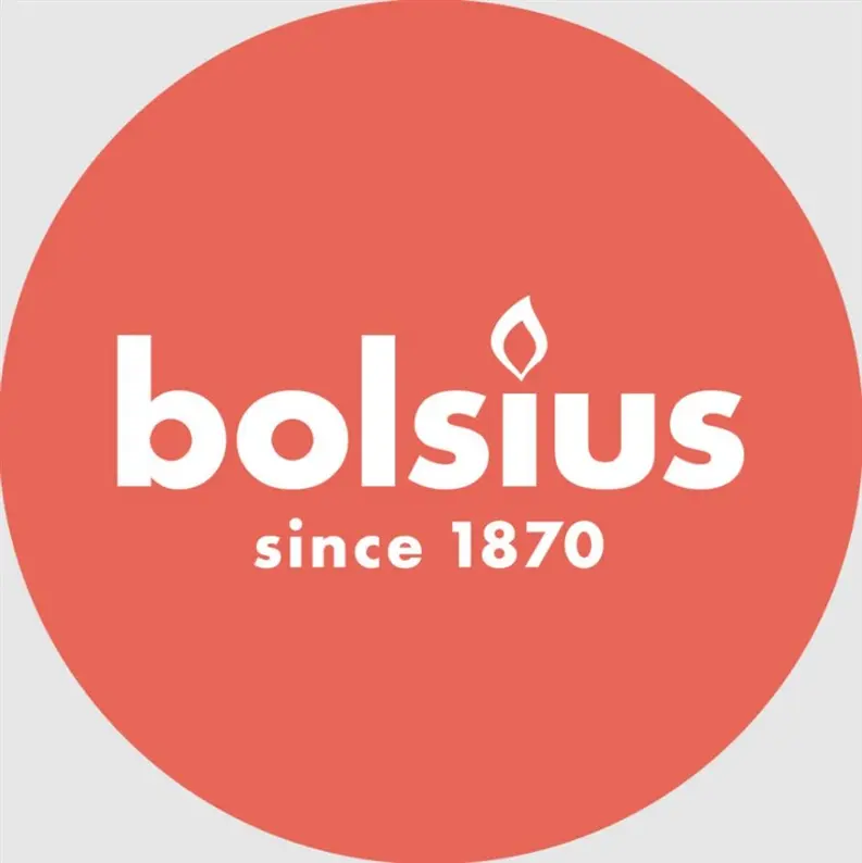 Цилиндрическая свеча Bolsius Velvet Red Photo 2