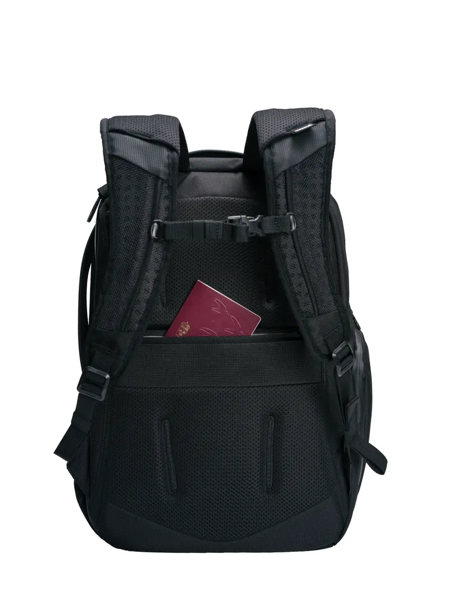 Thule Accent 26L Black Edition Backpack Photo 7