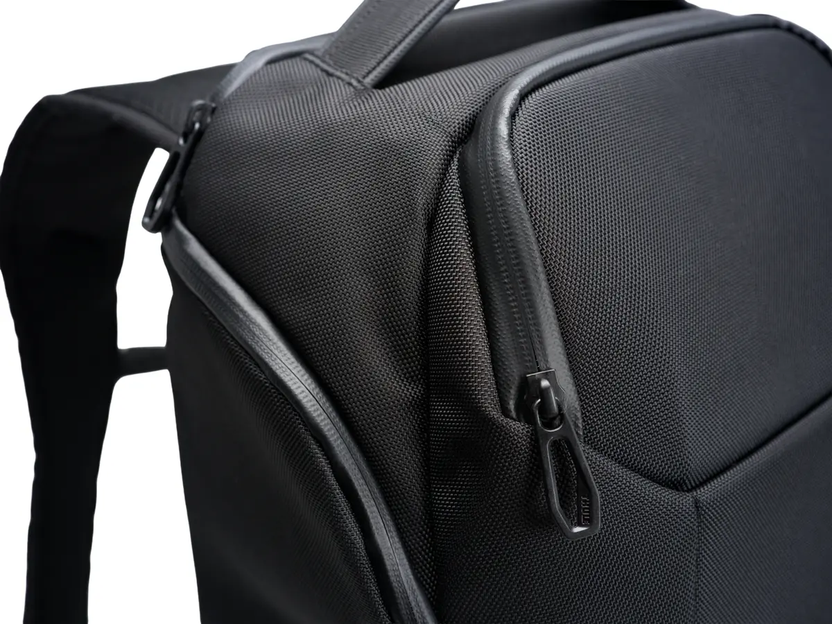 Thule Accent 26L Black Edition Backpack Photo 10