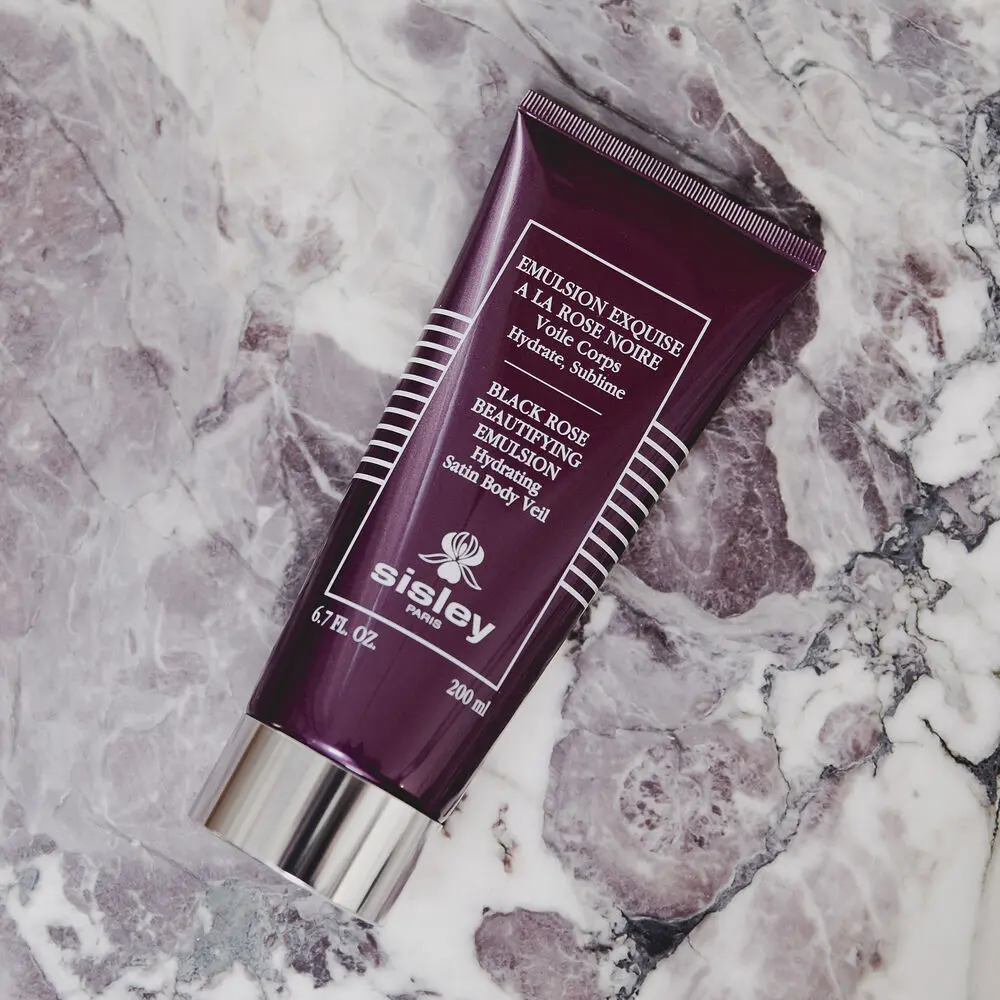 Sisley Black Rose Beautifying Emulsion krēms Photo 4
