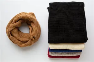 KNITAS Šalle Chunk Knit No End 737 140x40cm Universāla