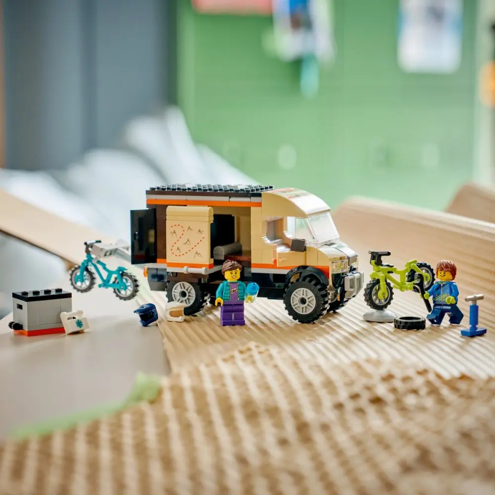 LEGO Mountain Bike Adventure Van Building Set Photo 3