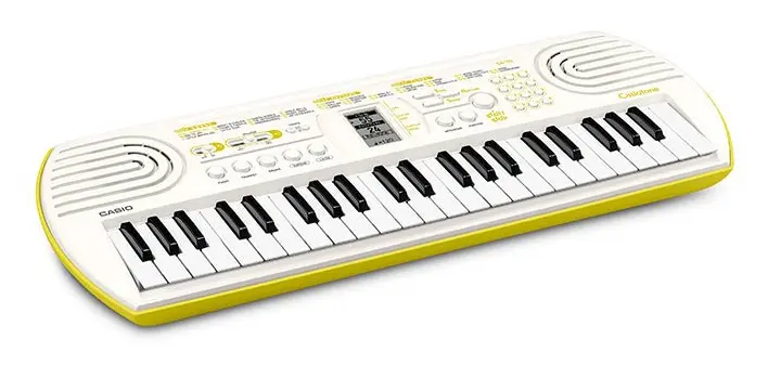 Casio SA-80 Digital Piano White Photo 3