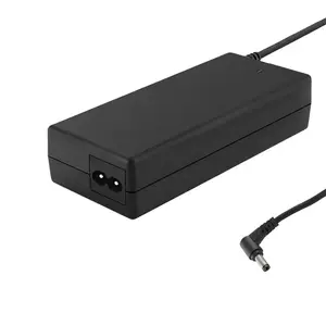 Адаптер питания QOLTEC 50073.65W — для помещений 100–240 В, 65 Вт, чёрный (103×43×26 мм)