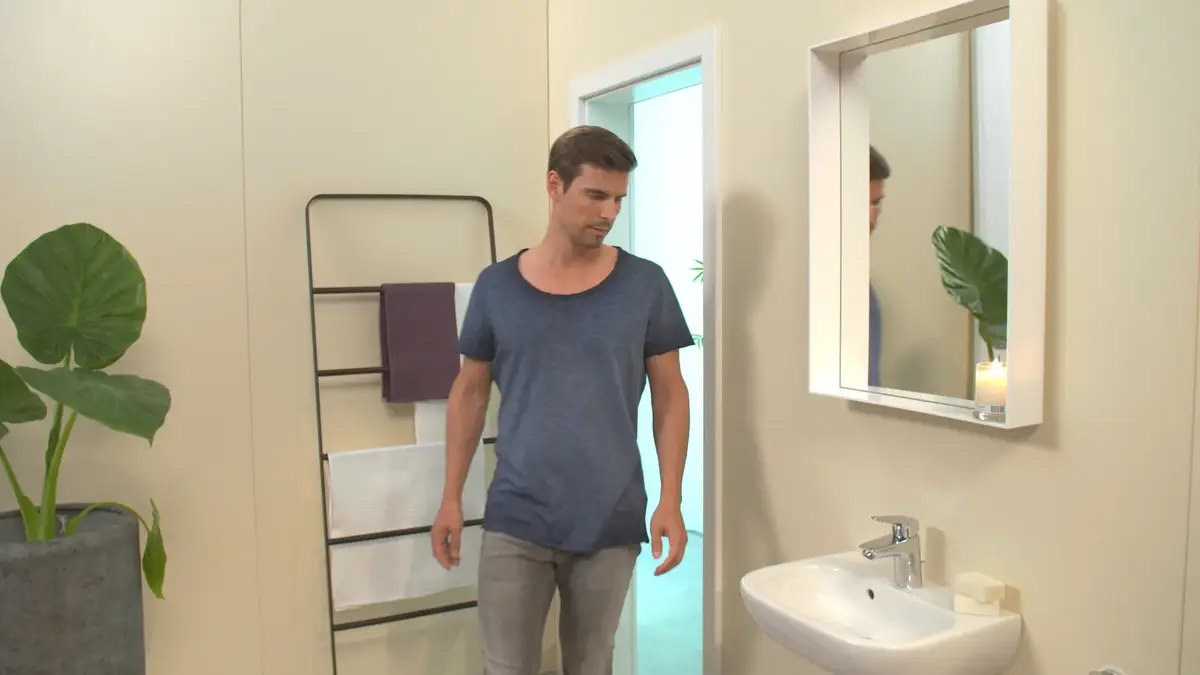 Hansgrohe Logis Basin Mixer Tap Photo 3