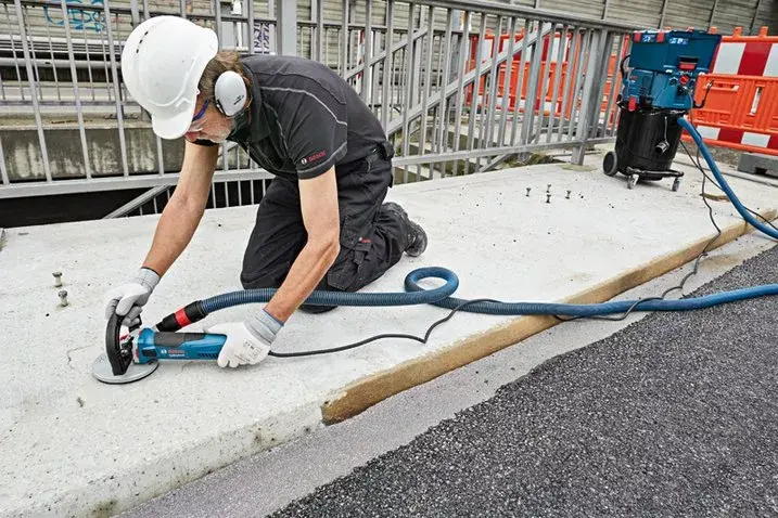 Шлифовальная машинка Bosch GBR 15 CA Photo 7