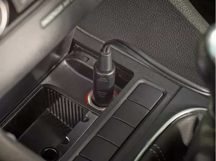 Ручной пылесос Black & Decker ADV1200 Photo 6