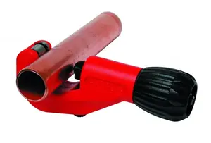 Pipe cutter Rothenberger 70029 — compact design, durable construction