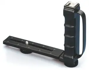 Mounting angle bracket KAISER Blitzgriff (model 01100600) for electrical installation and equipment support
