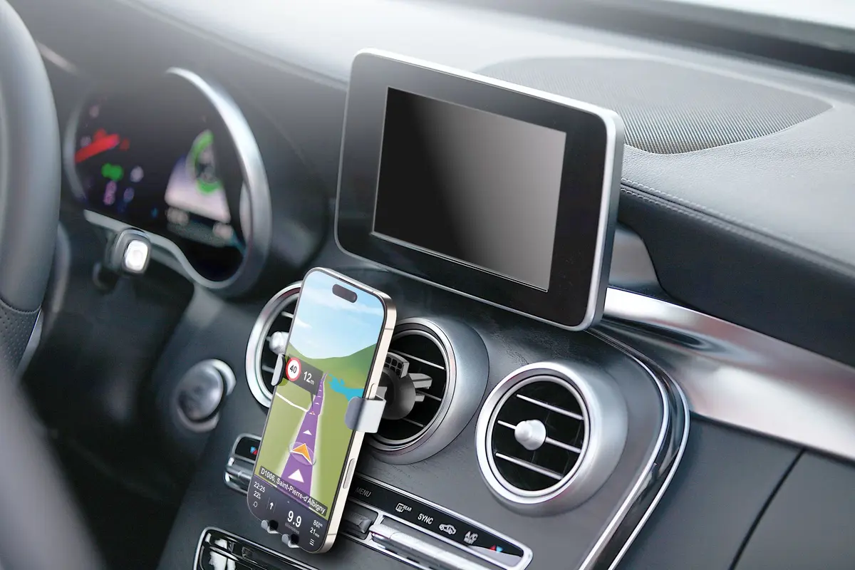 Автомобильный держатель Cellularline Slide Universal Photo 3