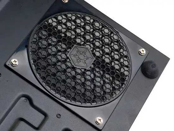 PC case Silverstone ML03 Photo 12