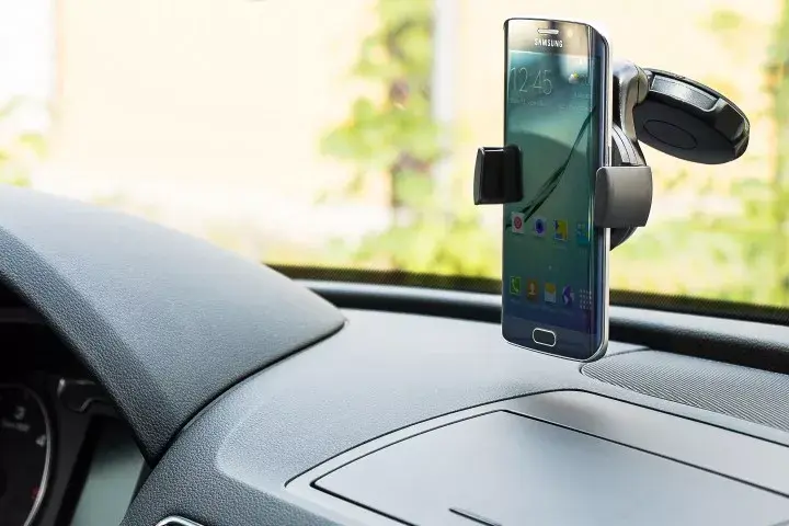 Car Mount Goobay Smartphone Car Mount with Suction Cup Slim Photo 3