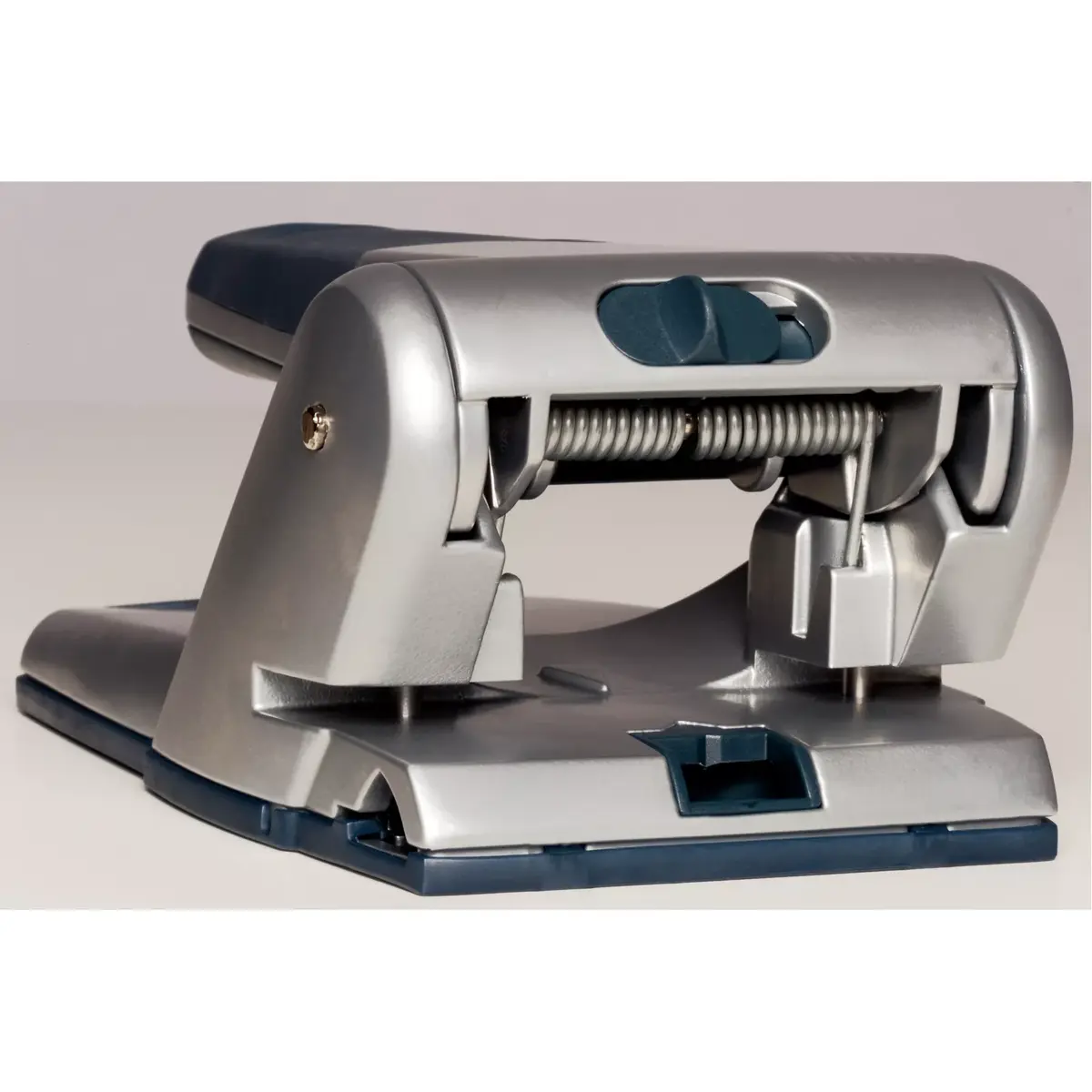 Дырокол Leitz Heavy Duty 65 листов Photo 4