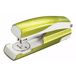 Степлер LEITZ NeXXt WOW 5502 — вместимость 30 листов, скобы 24/6 и 26/6, зелёный металлик