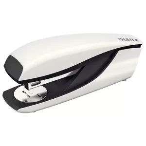 Степлер LEITZ NeXXt WOW чёрно‑белый — вместимость 30 листов, для скоб P3 24/6 и 26/6, в комплекте 200 скоб