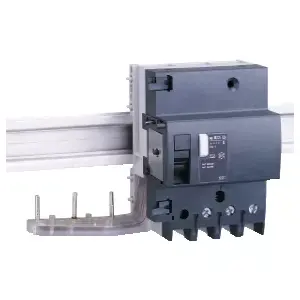 Автоматический выключатель Schneider Electric NG125 Photo 1