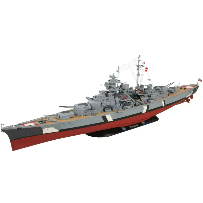 Модель корабля Revell Bismarck Photo 2