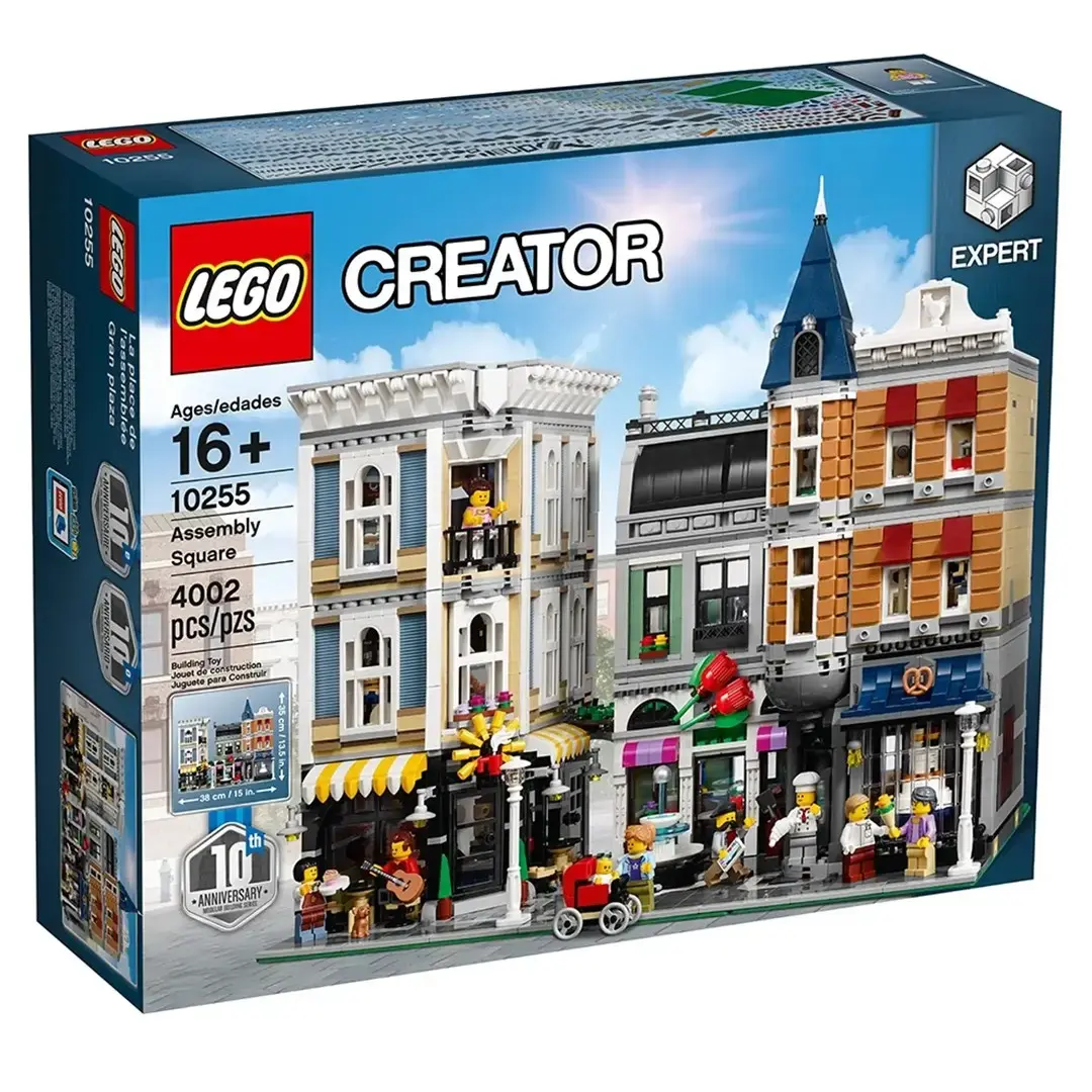 LEGO Creator Expert Assembly Square 10255 Building Set Photo 8