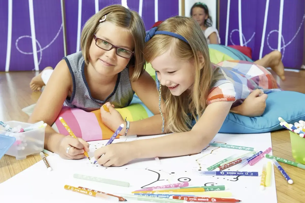 Marķieri Stabilo Trio A–Z smalki, 12 krāsas Photo 5