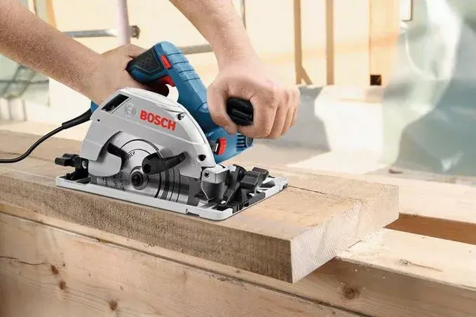 Циркулярная пила Bosch GKS 55+ GCE Photo 2