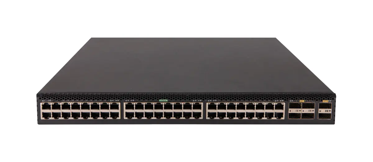 HP Enterprise Comware pārvaldāms L3 slēdzis