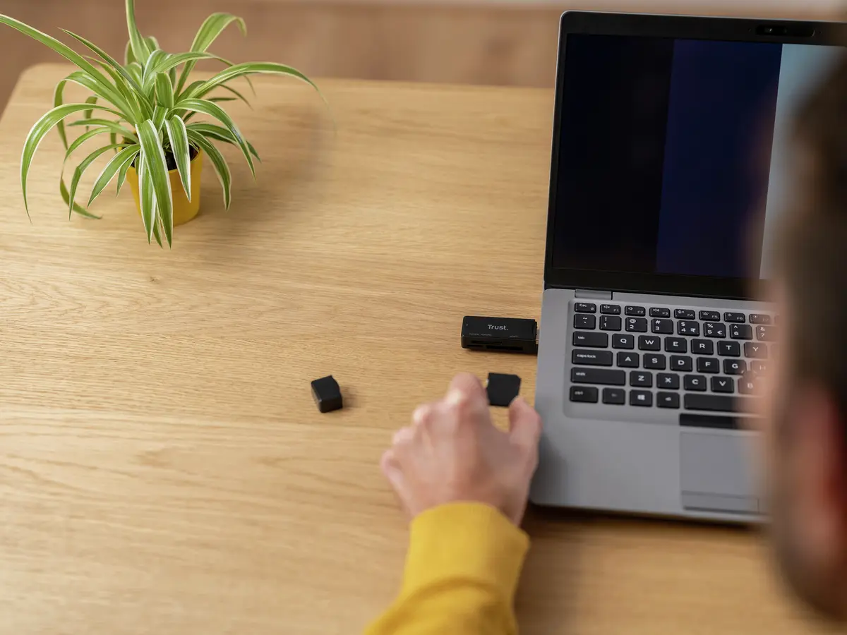 Кардридер Trust NANGA USB 3.2 Gen 1 Черный Photo 13