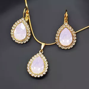 Komplekts "Debesu Piliens (Rose Water Opal)" ar Swarovski™ kristāliem