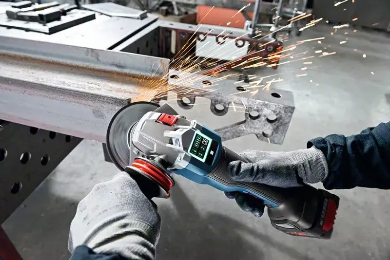Akumulators Bosch ProCORE18V Photo 4
