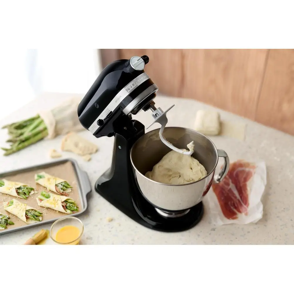 KitchenAid Artisan Stand Mixer Black 300W Photo 4