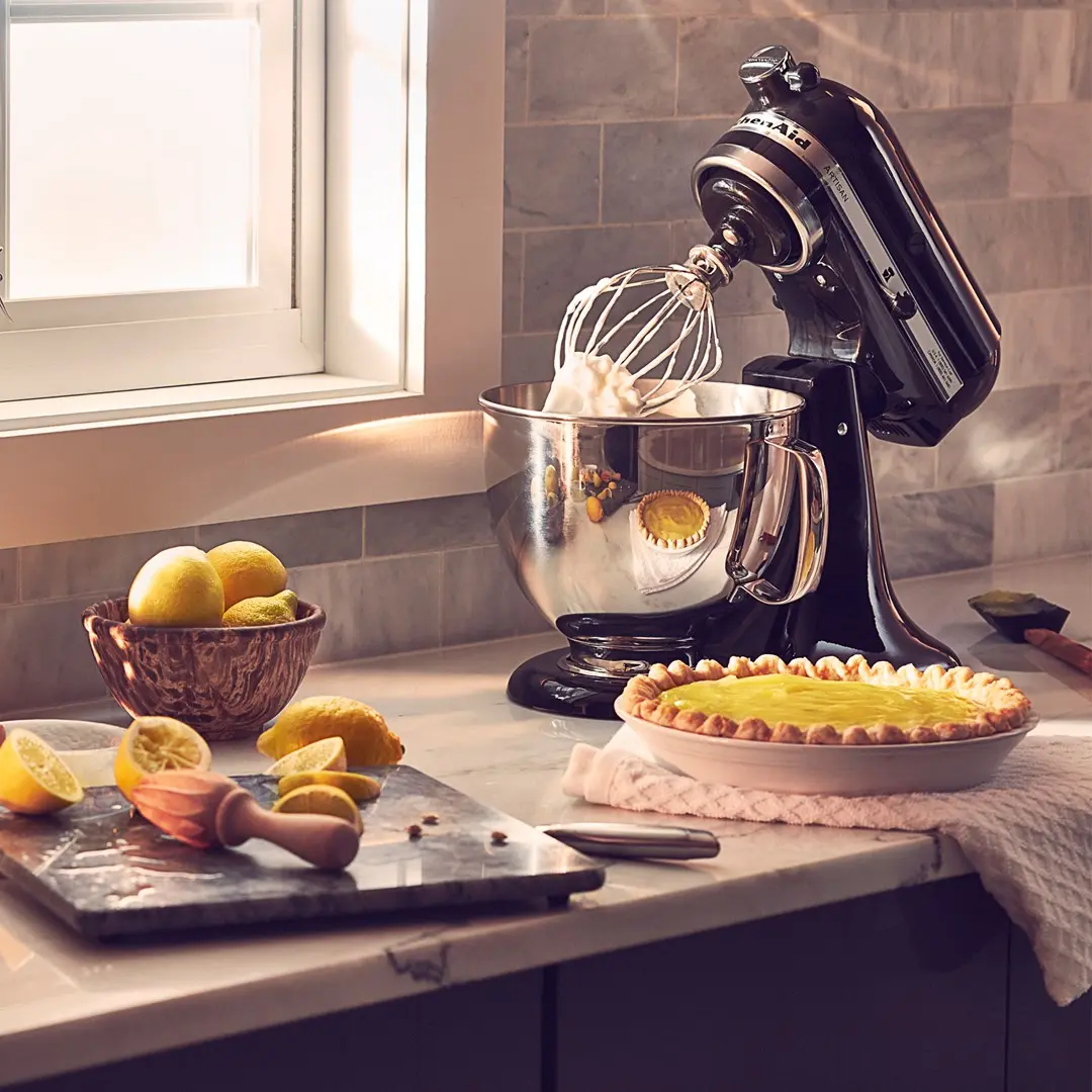 KitchenAid Artisan Stand Mixer Black 300W Photo 10